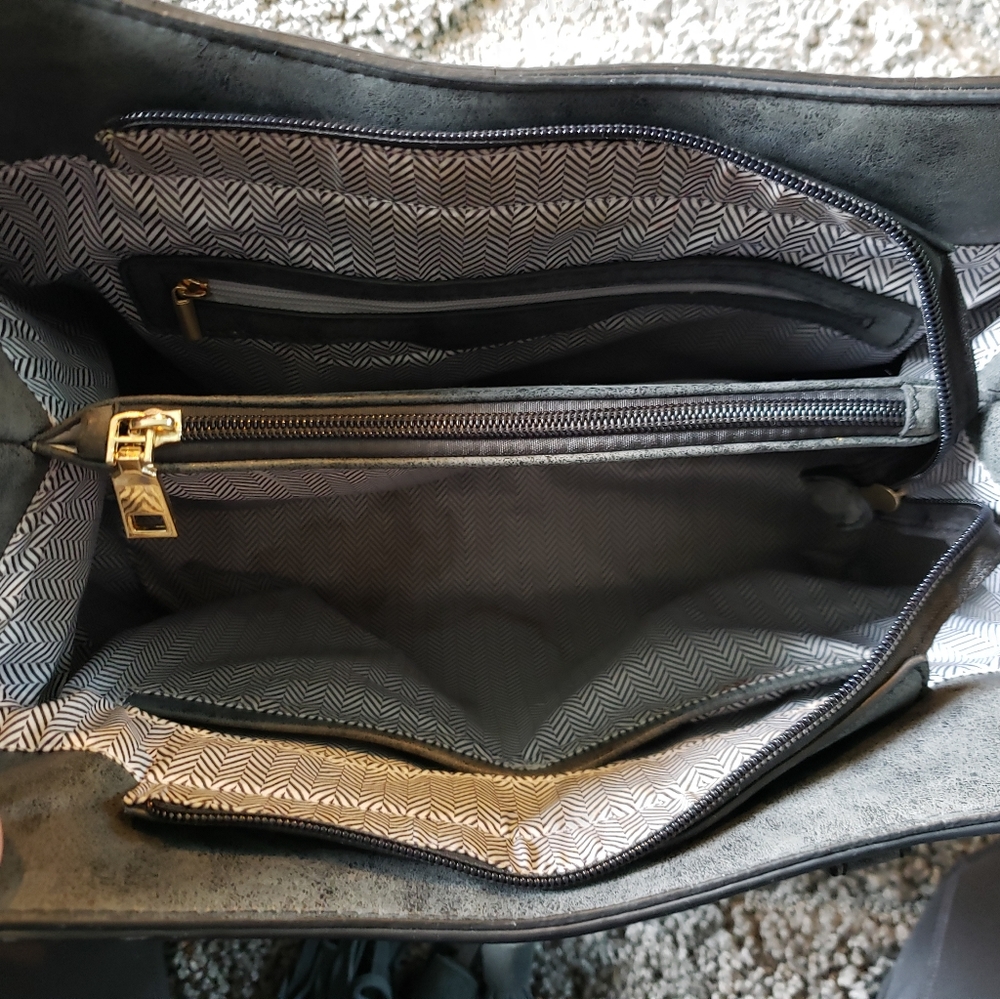Purse - Picture 4 of 11